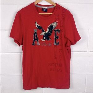 American Eagle men’s Y2K retro patch graphic red short sleeve tee